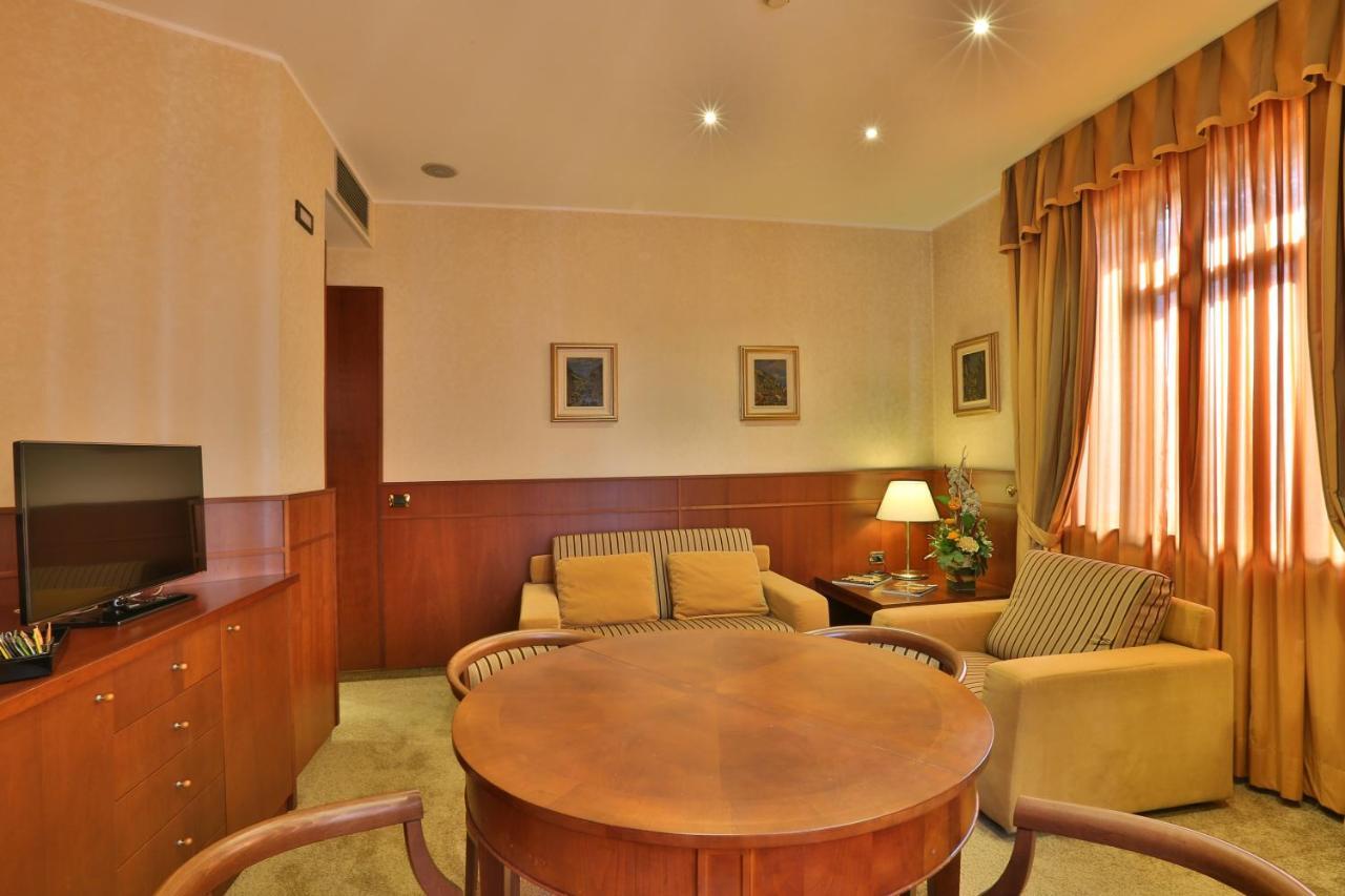 Palace Hotel Moderno Pordenone Eksteriør bilde
